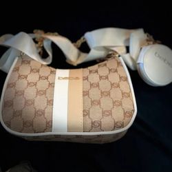 Bebe Womens Warren Cross Body Bag w/Coin Purse