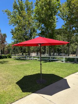 Pottery Barn 11 foot patio umbrella