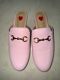 Heart pink loafers