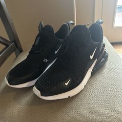Nike Air 27 C Youth Size 7Y