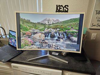 Samsung Curved Monitor