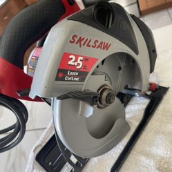 SKILSAW 5750 Circular Saw Built in Laser Guide 13 Amp 7 1 4 2.5HP w Hard Case