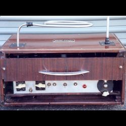 Vintage Thera-muse By Jack Newton tube theremin in Seattle 