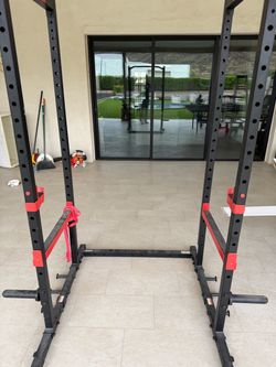 Squat rack