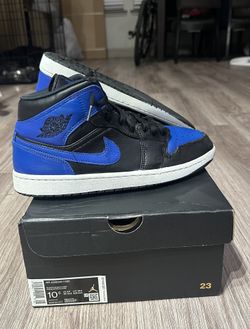 Jordan 1 Mid Hyper Royals Size 10.5
