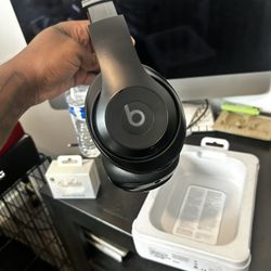 Beats Studio Pro 