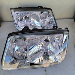 99-05 Volkswagen Jetta Headlights Luces Micas Calaveras Faros Faroles Focos Headlamps
