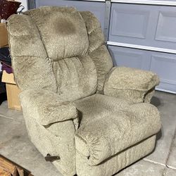 Comfy Rocking Chair/ Recliner