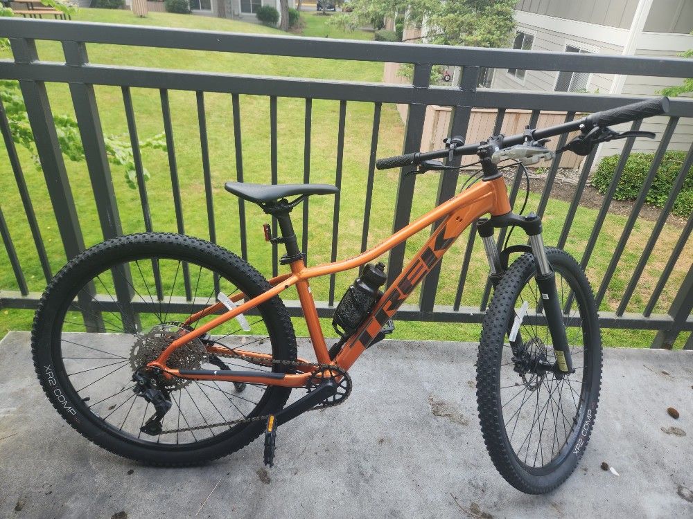 Trek Marlin 6 2022 Model