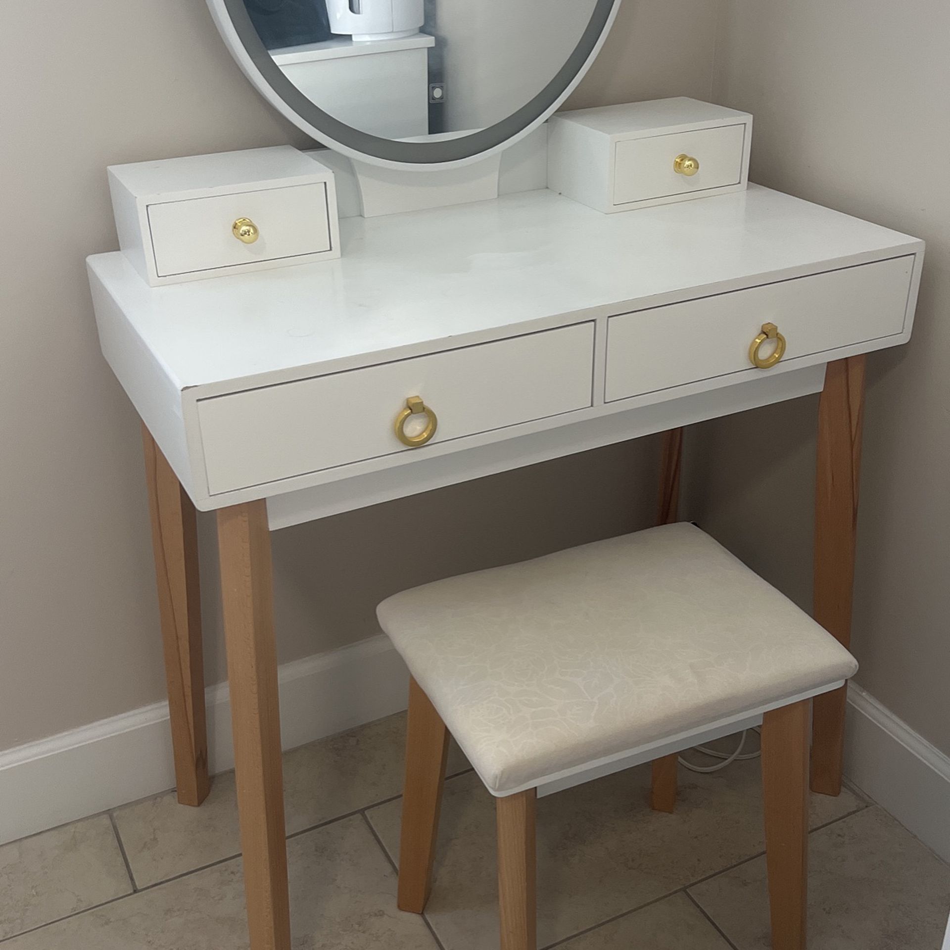 Vanity Desk With Lighter Mirror Adjustable 