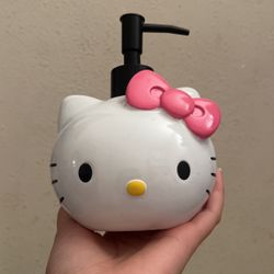 hello kitty soap dispenser 