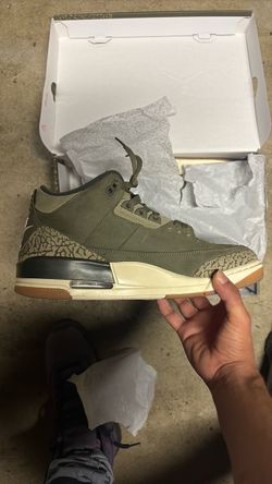 Air Jordan 3 retro olive color way