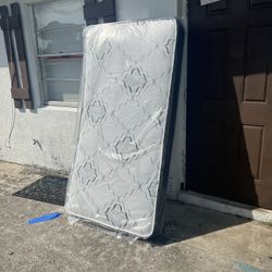 561⭐️410⭐️3893⭐️Mattresses: twin, Full, Queen, king mattresses!!!!!! Regular, plush, pillow top available!🚚!!!’⭐️ Habló Español 