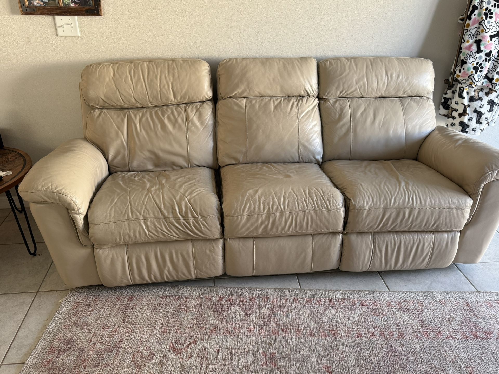 Electric Reclining Sofa