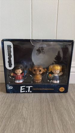 Collectible E.T. Little people