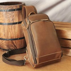 MEN'S CROSSBODY LEATHER PACK