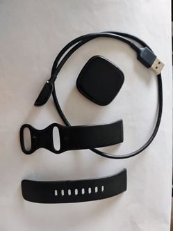 Fitbit Versa 3 Smartwatch-NOTE Fitbit does not work