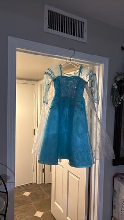 Disney Frozen Classic Elsa Dress Sz. 5/6