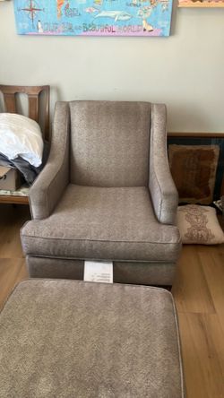 Wingback arm chair
