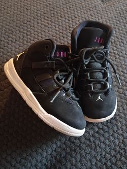 black and pink baby girl Jordans size 8C