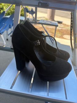 black velvet mckoine heels size 8 women