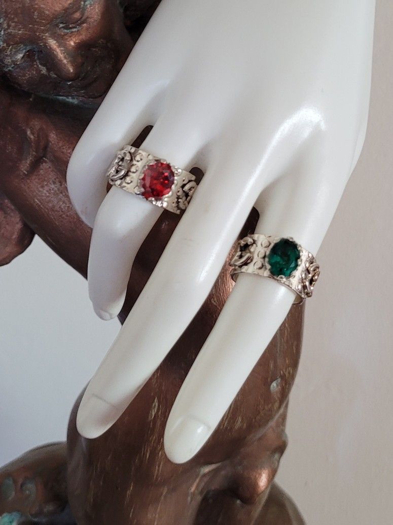 Sterling Silver 925 Rings With Red And Green Crystal