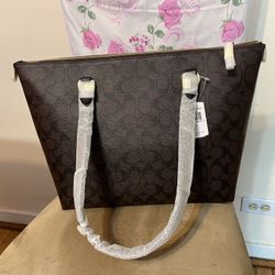 Handbag  Coach Brown