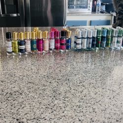 ✨ Choose Any 3 Luxury Roll-On Perfume Oils – Only $15 ✨  Discover your next signature scent! Choose any 3 concentrated perfume oils from our large fra