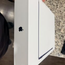 MacBook Air M4 16GB 256GB (Brand New)