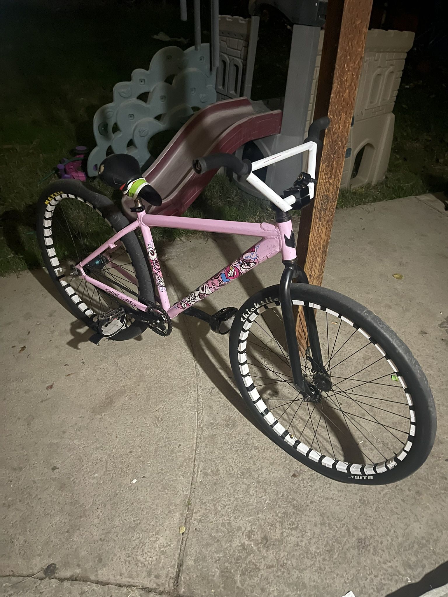 pink Chad 29er