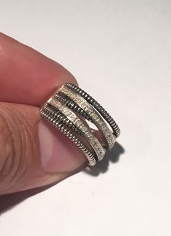 BEAUTIFUL Silver Ring Band with CZ stones size 7.25