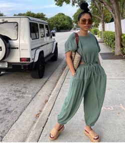 Gucci shoes size 9 & 10 women available