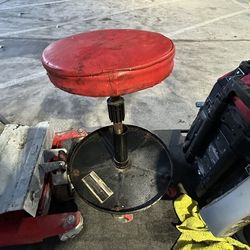 Rolling Mechanic Stool – Used