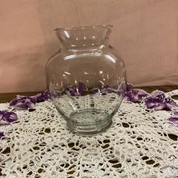 CLEAR GLASS VASE ROUND BUBBLE STYLE