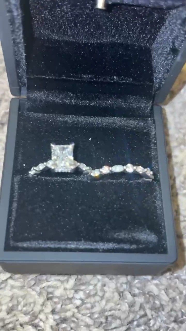 Brand New 3 CT 💍 With Wedding Band