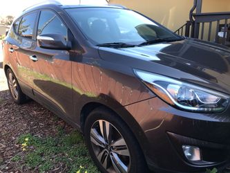 Hyundai Tucson limited fully loaded 14,500