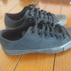 Converse mens size 8 women size 10
