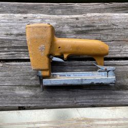 Bostitch T28 Stapler