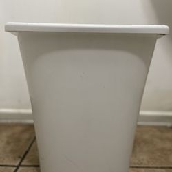 Trash Can 