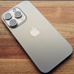 iPhone 15 Pro Silver 