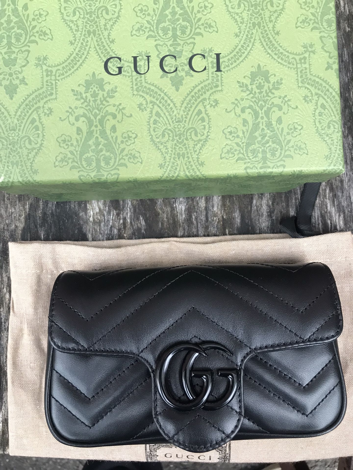 Gucci Marmont Black NEW Small
