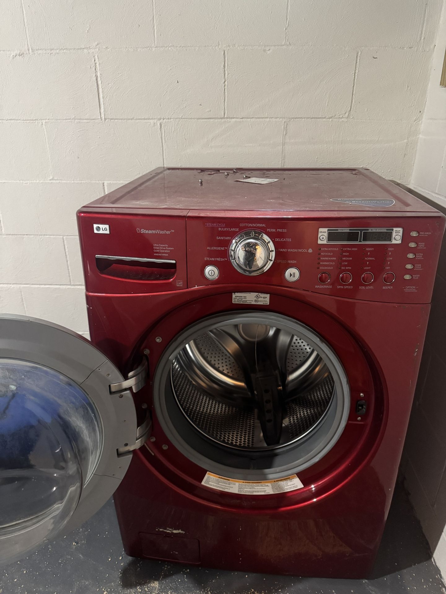 LG front-load washer (broken pump / parts only)