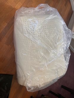 King latex mattress topper - 3”