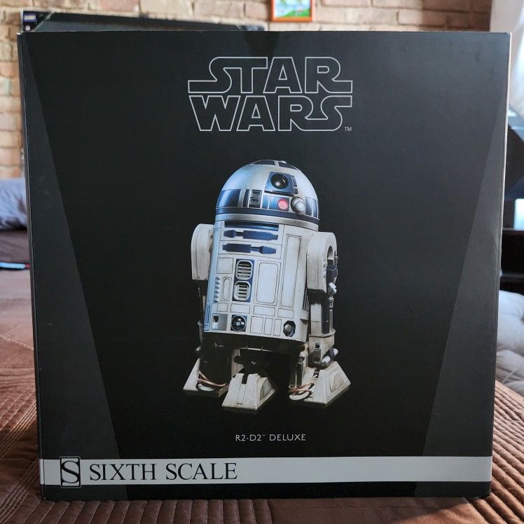 Sideshow ⅙ Scale R2-D2
