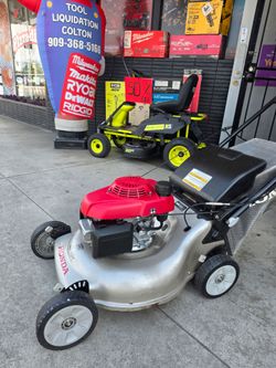 HONDA GAS 21-IN SELF PROPELLED LANW MOWER