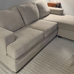 Living Spaces Bonaterra II Sand Sofa W/Reversible Chaise $200