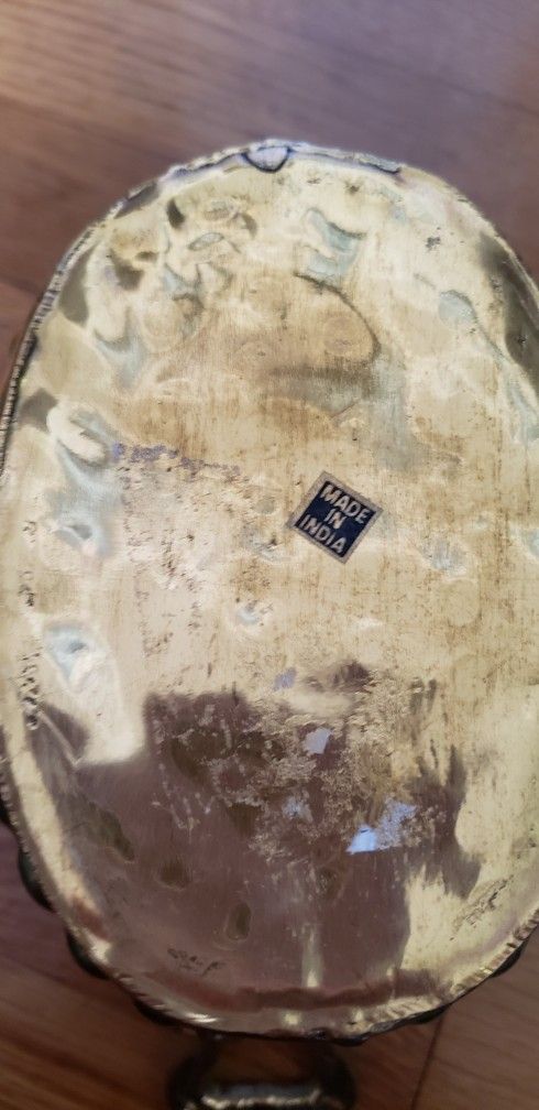 Vintage Coastal Shells Brass Tabletop Decor