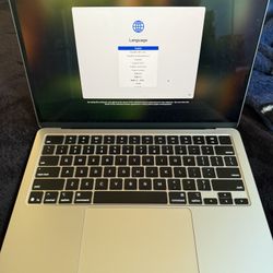 MacBook Air M4 13Inch (2025 Release)