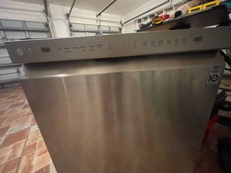 Dishwasher - LG