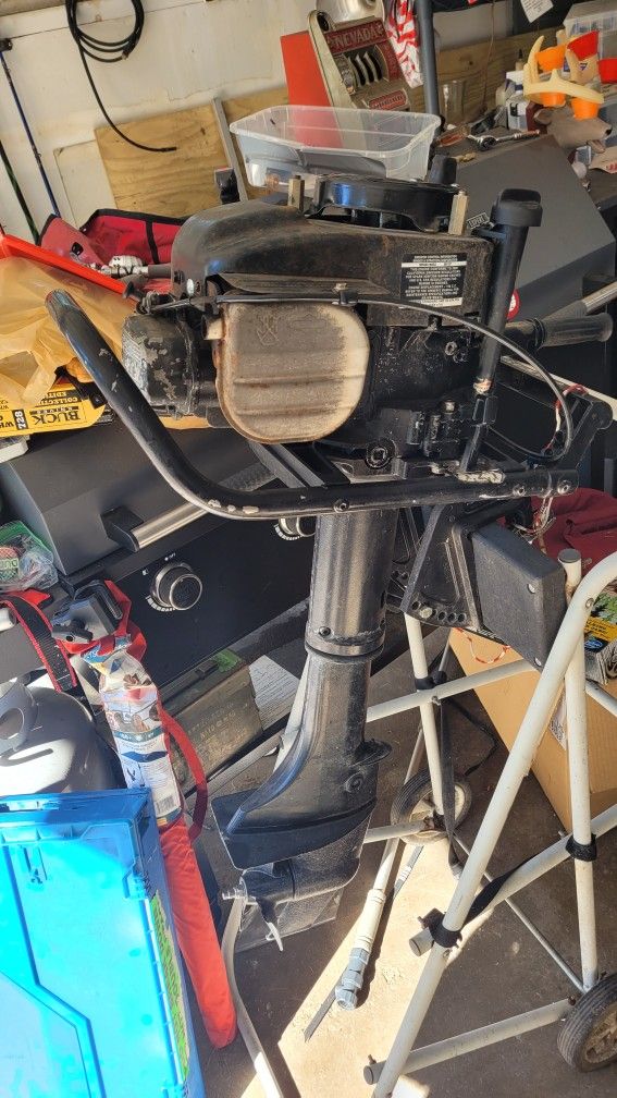 5 Hp Briggs And Stratton Boat Motor for Sale in Plano, IL OfferUp